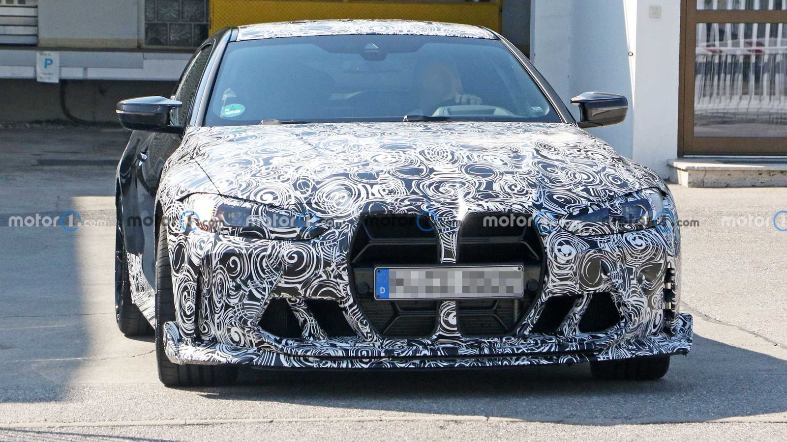 BMW M4 CSL — Опубликованы шпионские снимки нового БМВ BMW M4 CSL — Опубликованы шпионские снимки нового БМВ