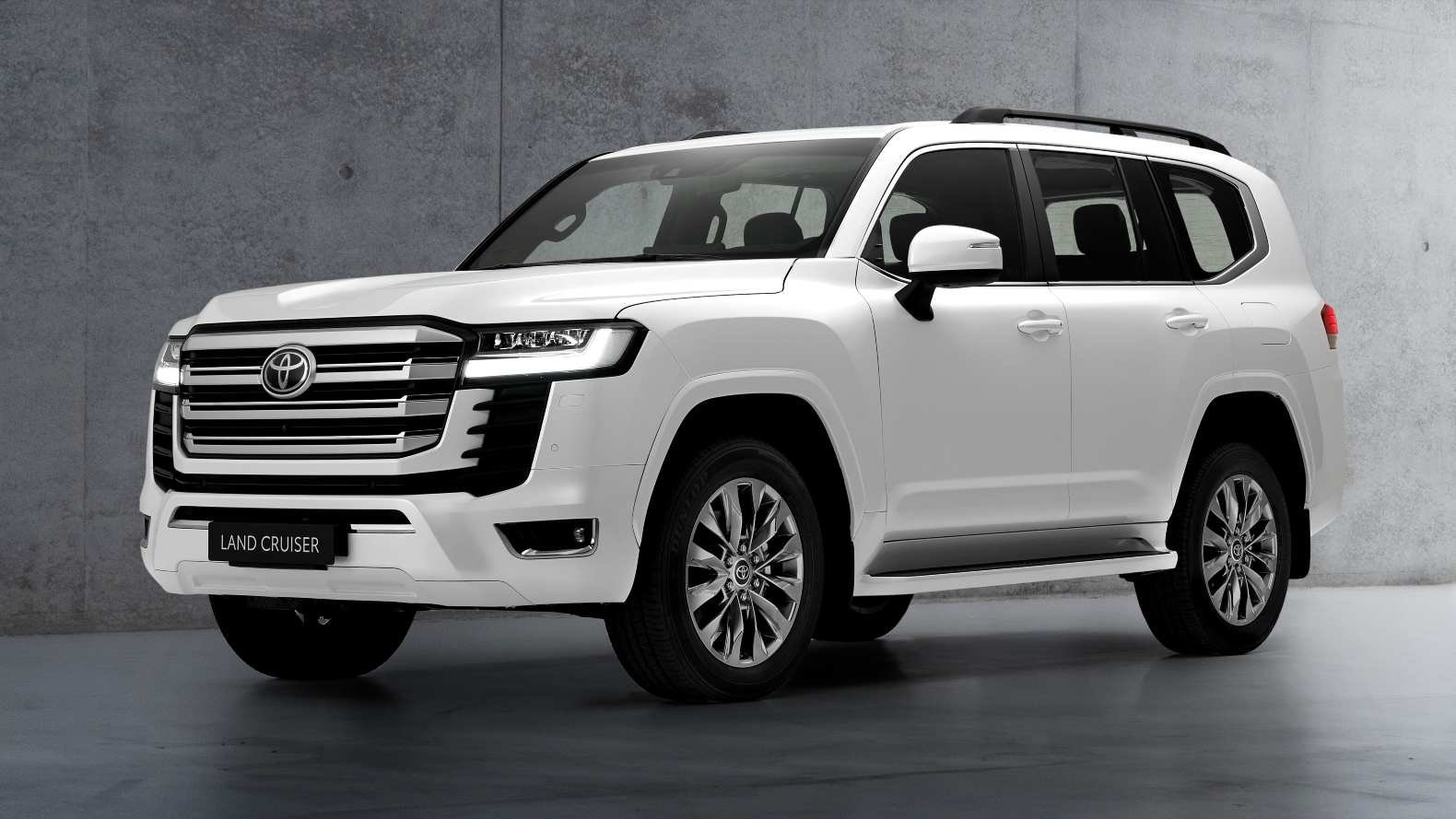 Новый Toyota Land Cruiser 300 прошел первый тест на диностенде