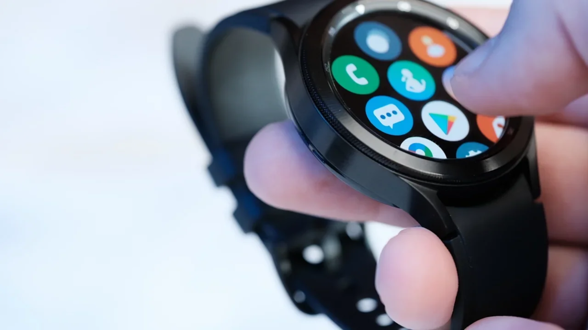 Samsung Galaxy Watch 4 Classic - спустя месяц. Обзор на лучшие смарт-часы Самсунг