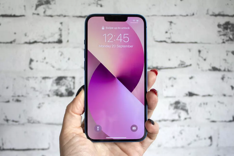 Замена дисплея iPhone 13 может вывести Face ID из строя Замена дисплея iPhone 13 может вывести Face ID из строя