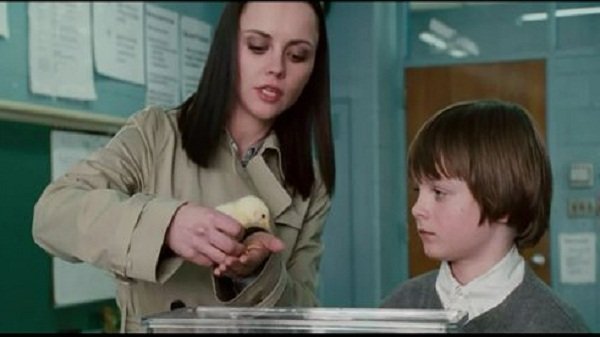 Жизнь за гранью (2009) кадры, трейлер, отзывы, фильм