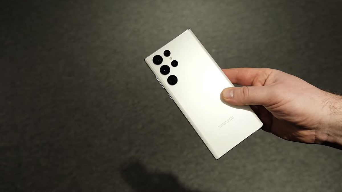 Samsung Galaxy S22 Ultra - смартфон мечты. Первый обзор