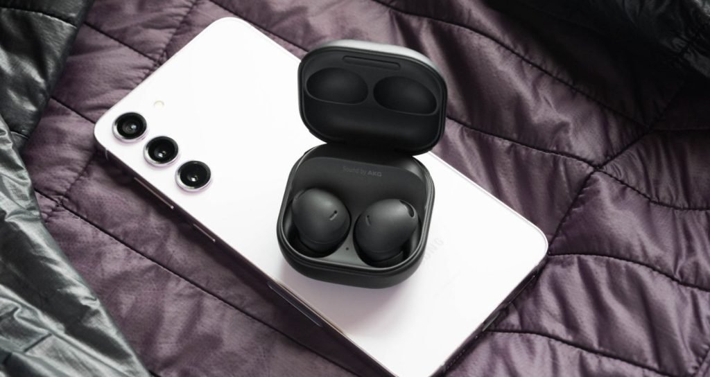 Появились первые подробности о новой паре Samsung Galaxy Buds