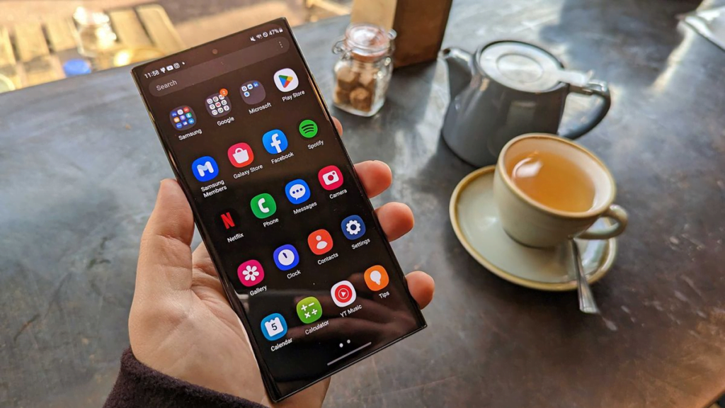 Galaxy S24 будет отправлять сообщения через спутник Galaxy S24 будет отправлять сообщения через спутник